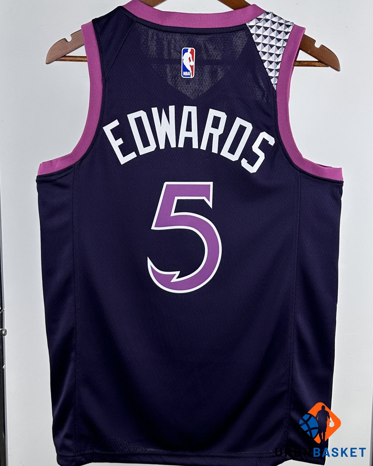 EDWARDS ANTHONY (MIN)