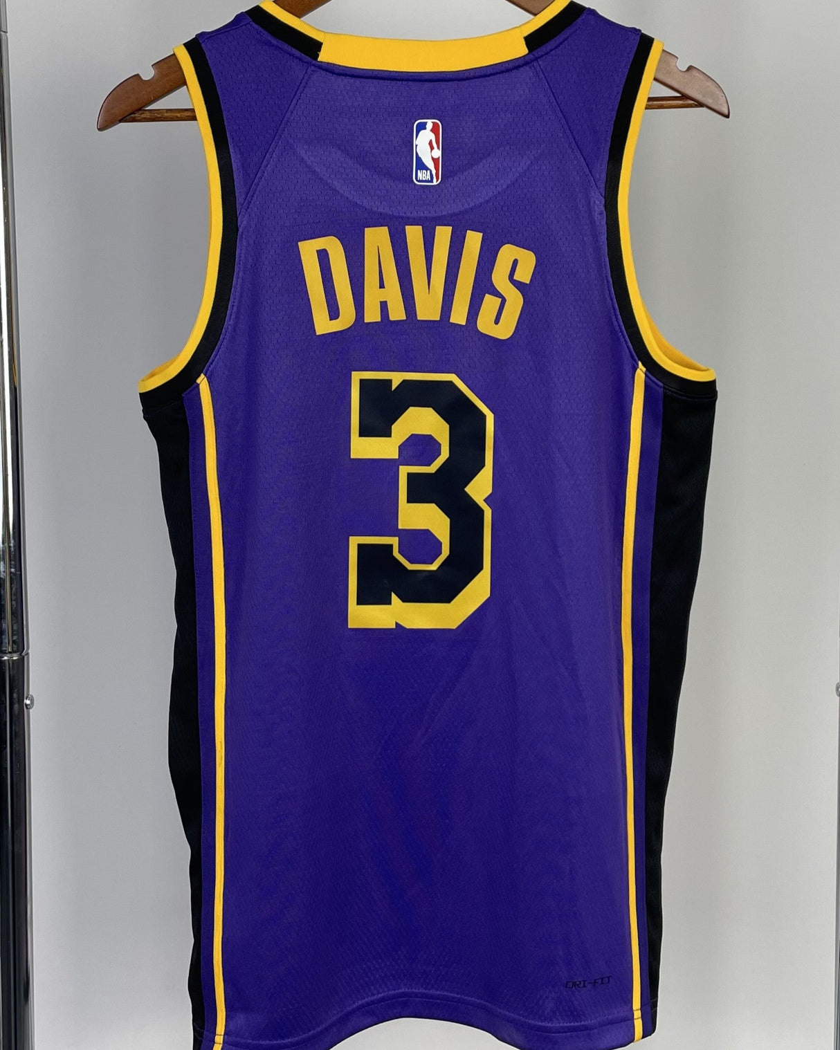 DAVIS ANTHONY (LAL)