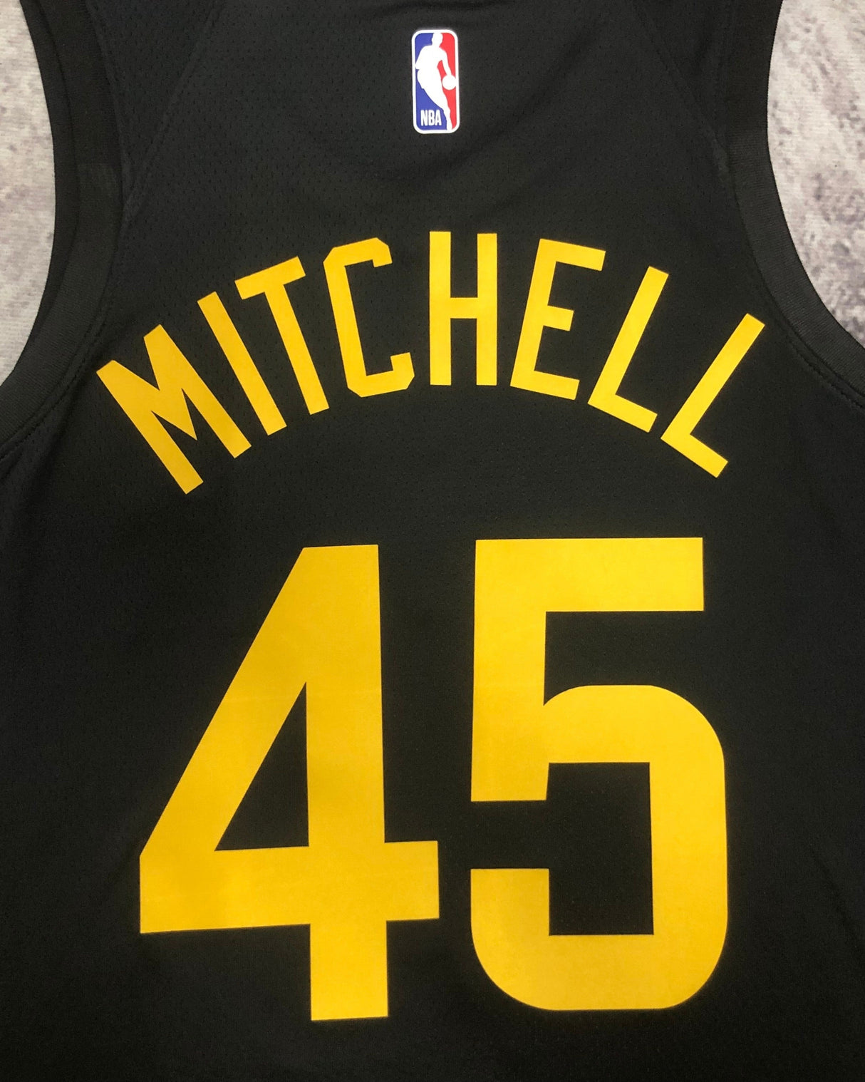 MITCHELL DONOVAN (UTA)