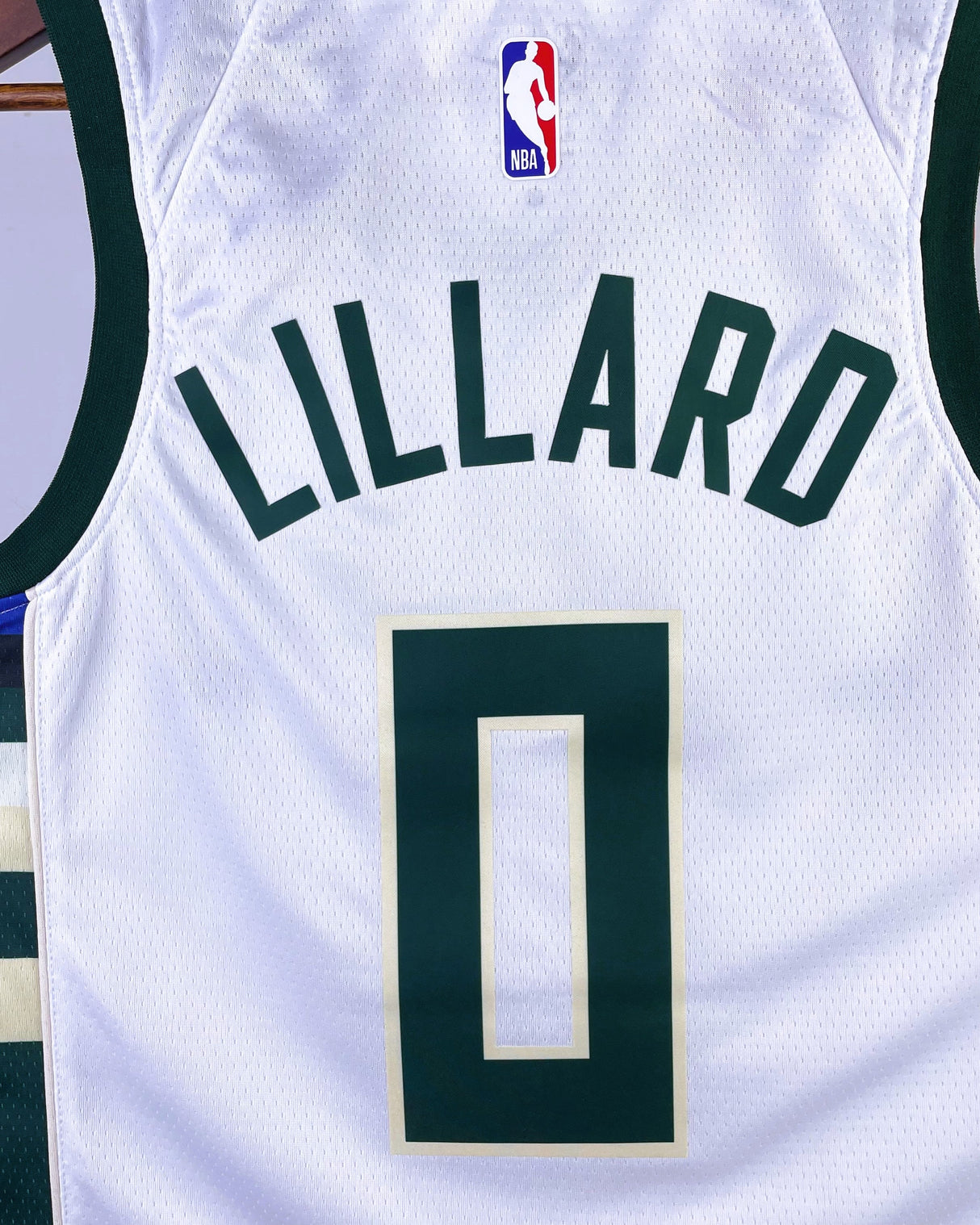 LILLARD DAMIAN (MIL)