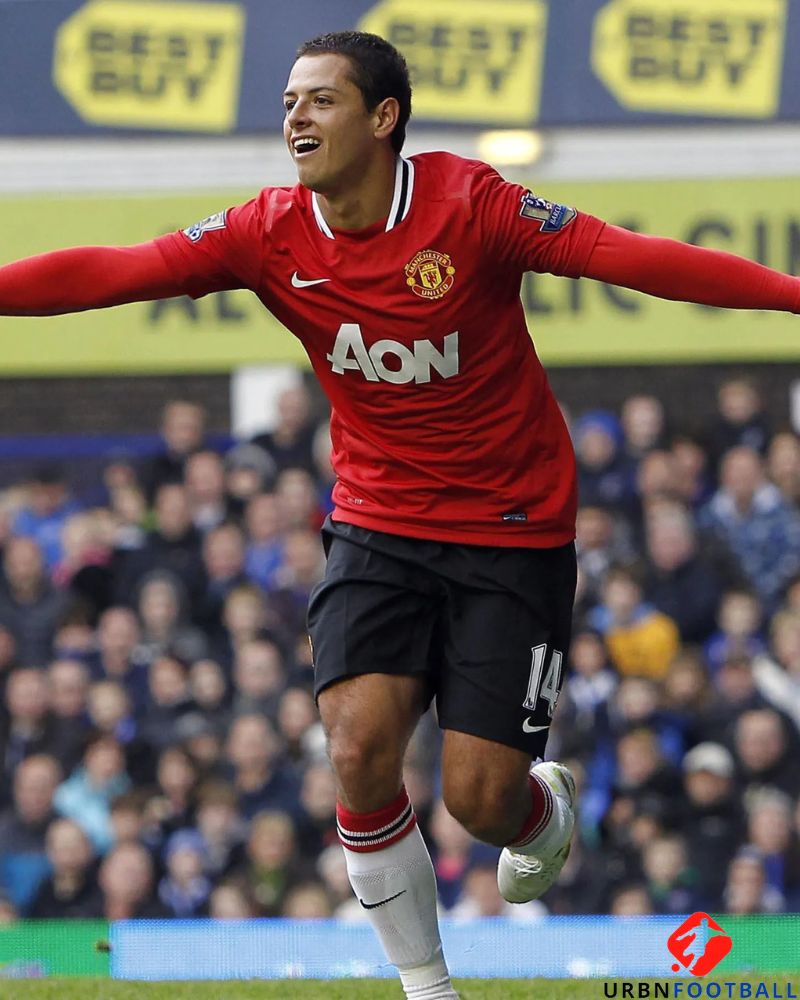HERNANDEZ CHICHARITO 2011-12 (Man U)