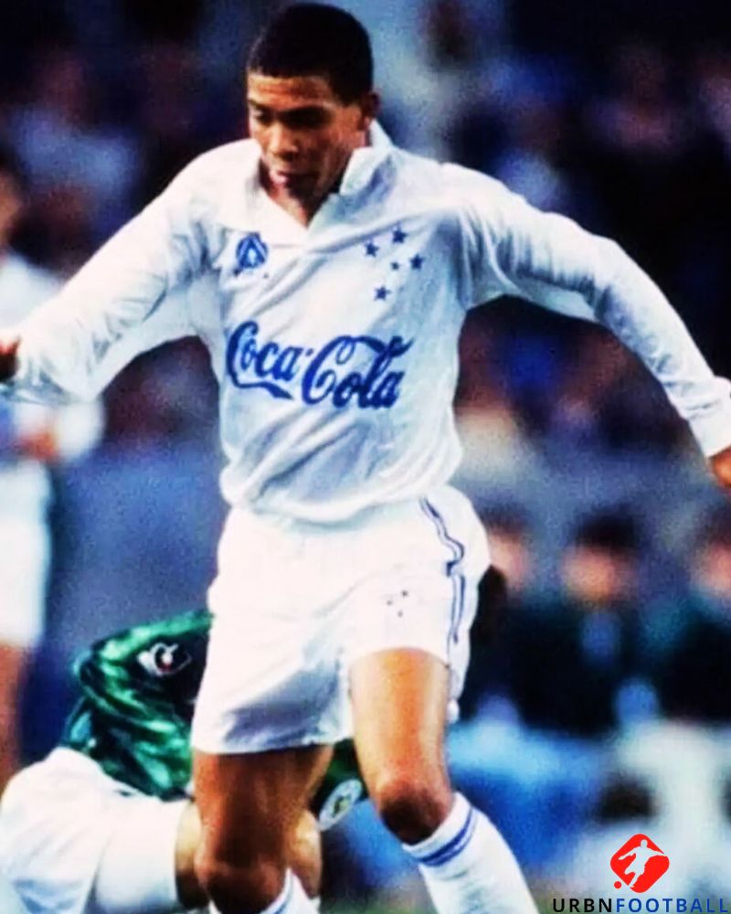 RONALDO 1993-94 (Cru)