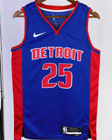 Rose Derrick (Detroit Pistons)