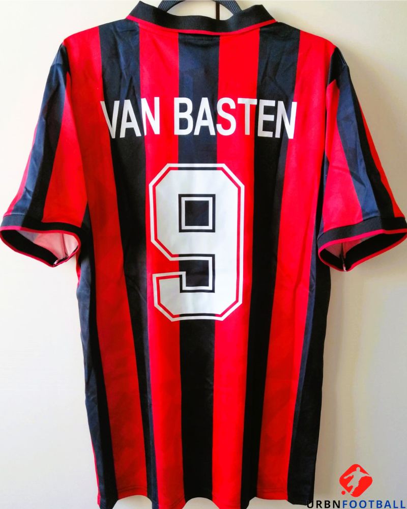 VAN BASTEN MARCO 1993-94 (Mil)