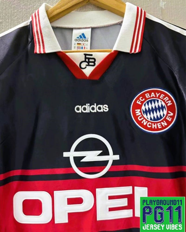 Elber Giovane 1998-99 (Bayern Munchen)