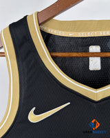 ANTETOKOUNMPO GIANNIS (MIL)