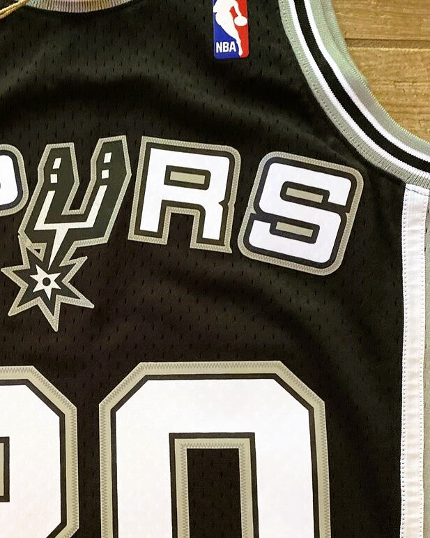 GINOBILI MANUEL (SAS)