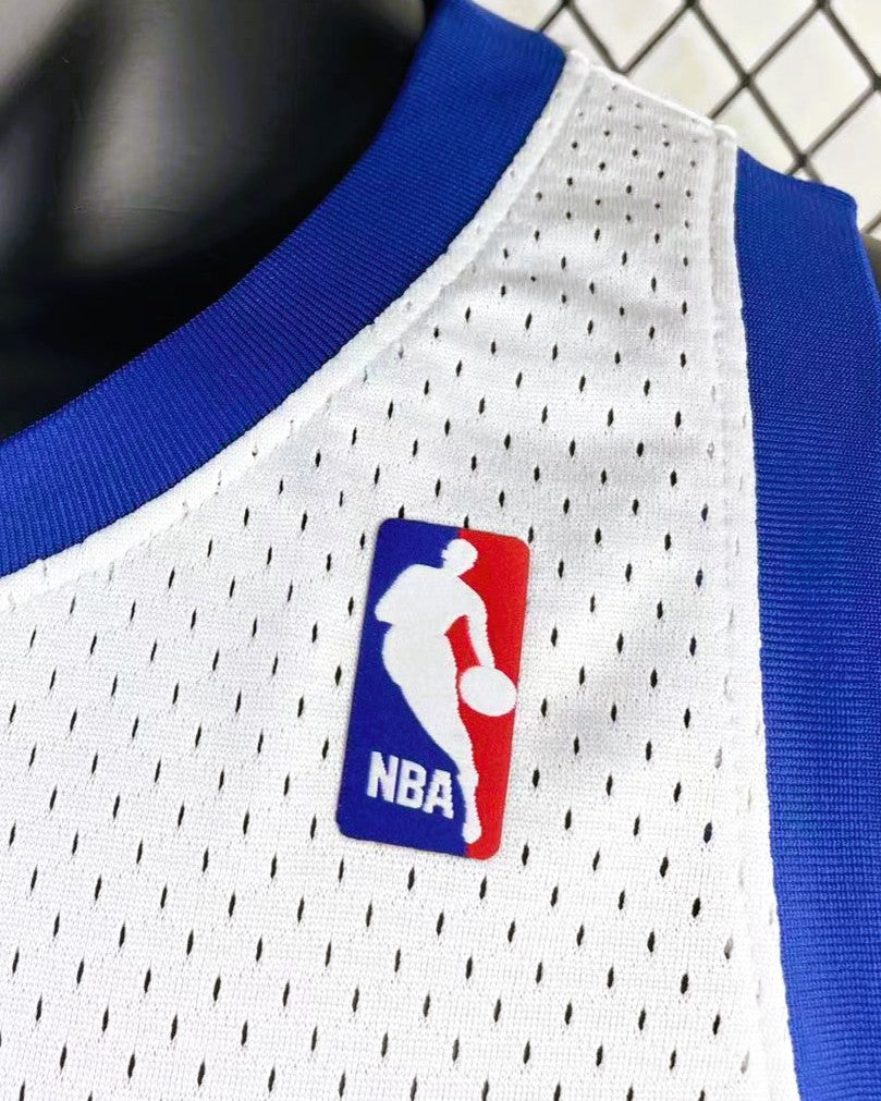 MUTOMBO DIKEMBE (DEN)