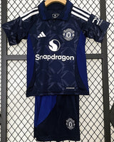 MANCHESTER UNITED kid kit