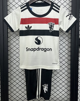 MANCHESTER UNITED kid kit