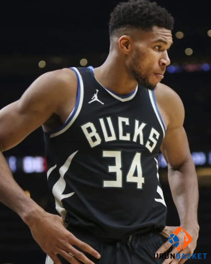ANTETOKOUNMPO GIANNIS (MIL)