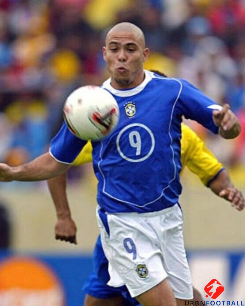 RONALDO 2004-05 (Bra)